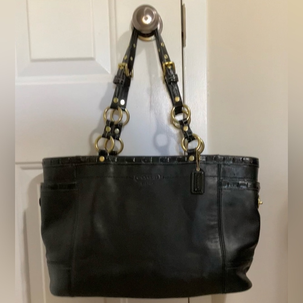 COACH LEATHER TOTE LARGE!